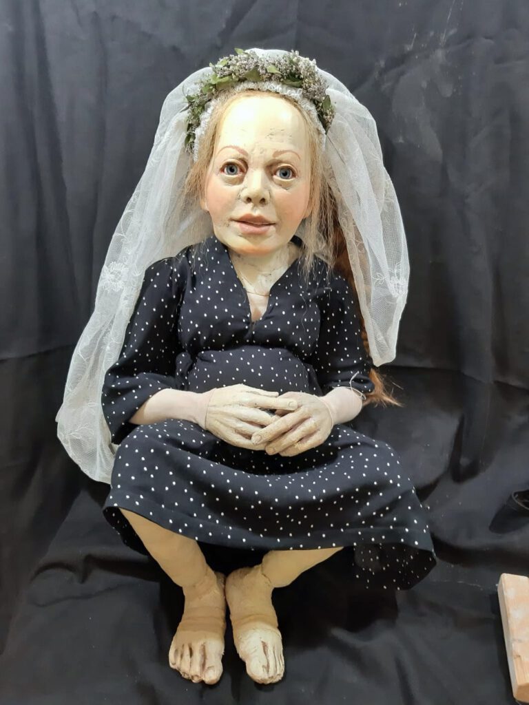 Susi Claus: «Wenn Alles auseinander fällt» & «Einer von Euch sein»